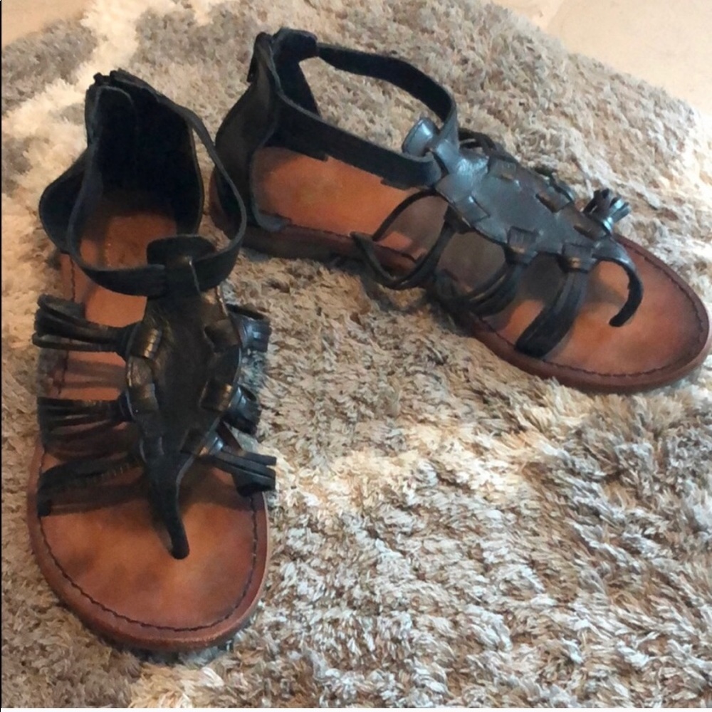 Seychelles black leather sandals